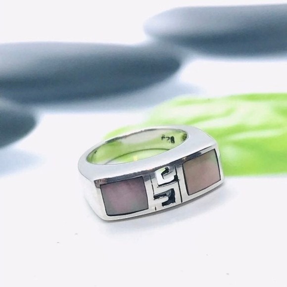 Jewelry - Sterling Silver MOP Shell Inlay Ring Size 6
